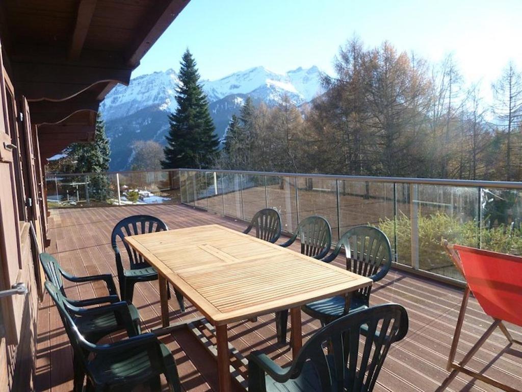 Chalet Traditionnel Avec Jacuzzi Exterieur Bex Ngoại thất bức ảnh