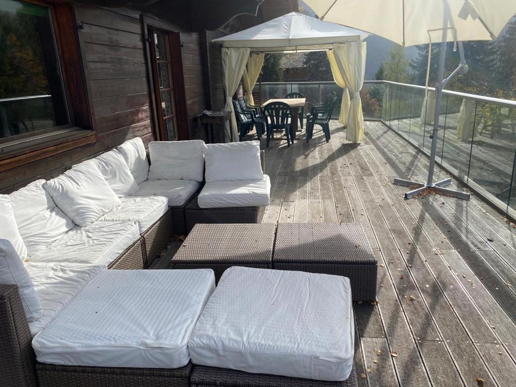 Chalet Traditionnel Avec Jacuzzi Exterieur Bex Ngoại thất bức ảnh